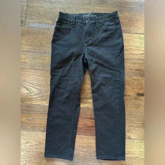 WHBM Black Straight Cropped Pants- size 6P - Picture 1 of 6